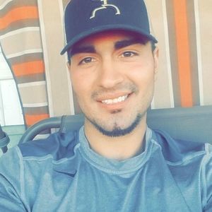 Meet your Posher, Emanuel